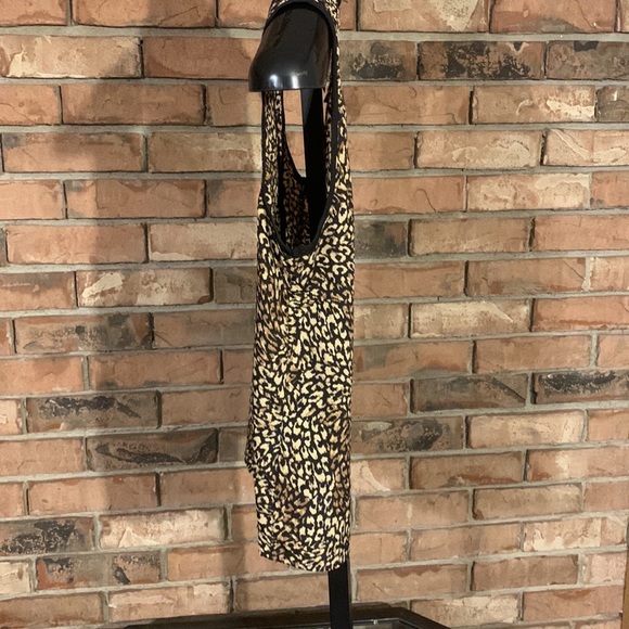Sleeveless leopard print blouse with black trim size small - Picture 11 of 14